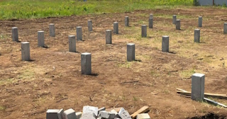 Фундамент на забивных жб сваях под ключ в Светлограде - фундамент из забивных железобетонных свай цена от 3098 руб/м2