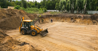 Разработка котлована Светлоград стоимость за от 559 руб. м3 - заказать работы по копке и рытью котлованов | траншей 